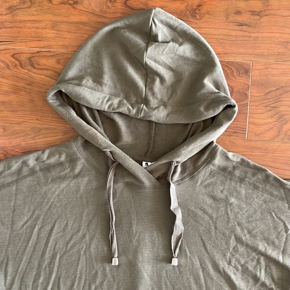 Cable & Gauge Sage Green Short Sleeve Hooded Tunic Shirt Top - Picture 5 of 9